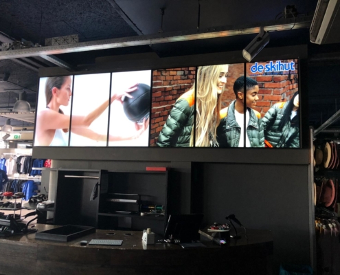 Videowall Skihut portrait